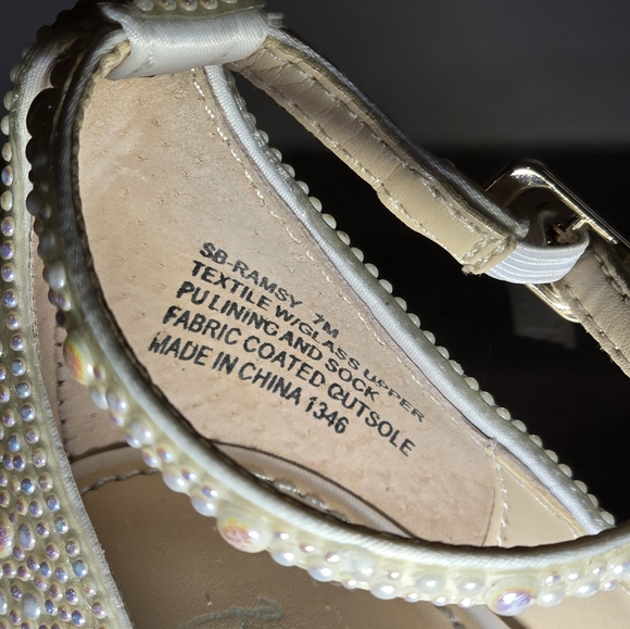 Betsey Johnson Ramsy Pearl Heels - Picture 15 of 16